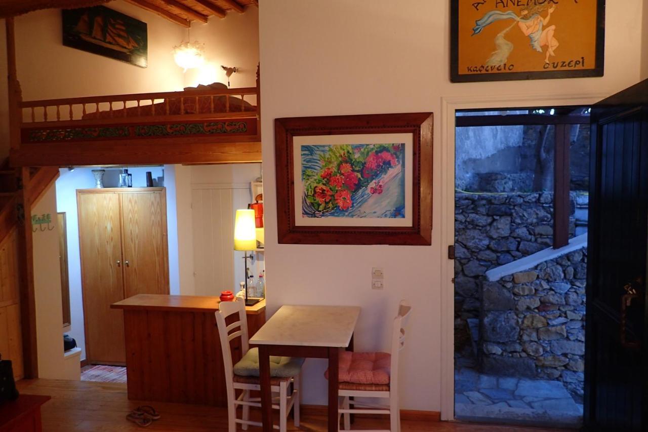 Eastern Wind Home Skyros Buitenkant foto
